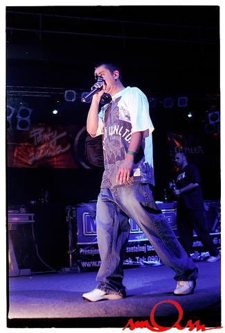 dlsl2k7_010.jpg