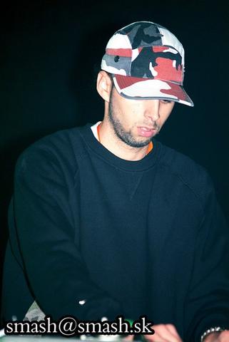 hq2k5_886.jpg