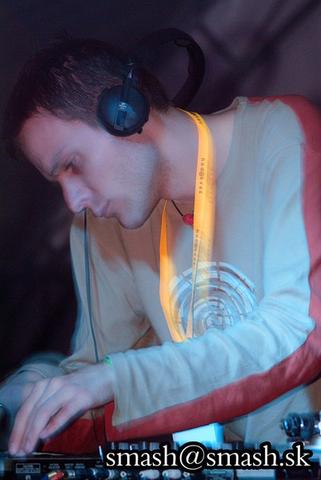 hq2k5_919.jpg