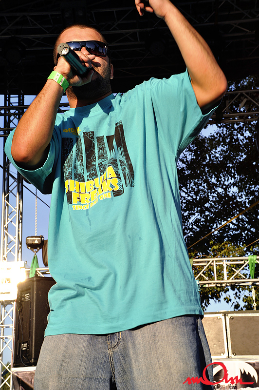 tjhh2k8_3728.jpg