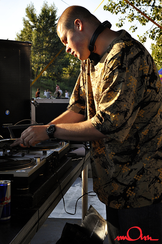 tjhh2k8_3738.jpg