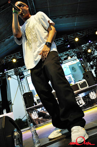 tjhh2k8_3807.jpg