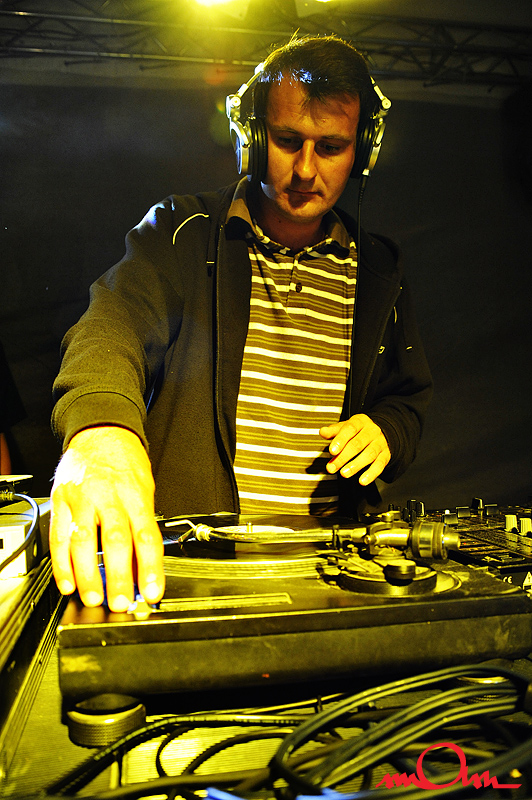 tjhh2k8_3830.jpg