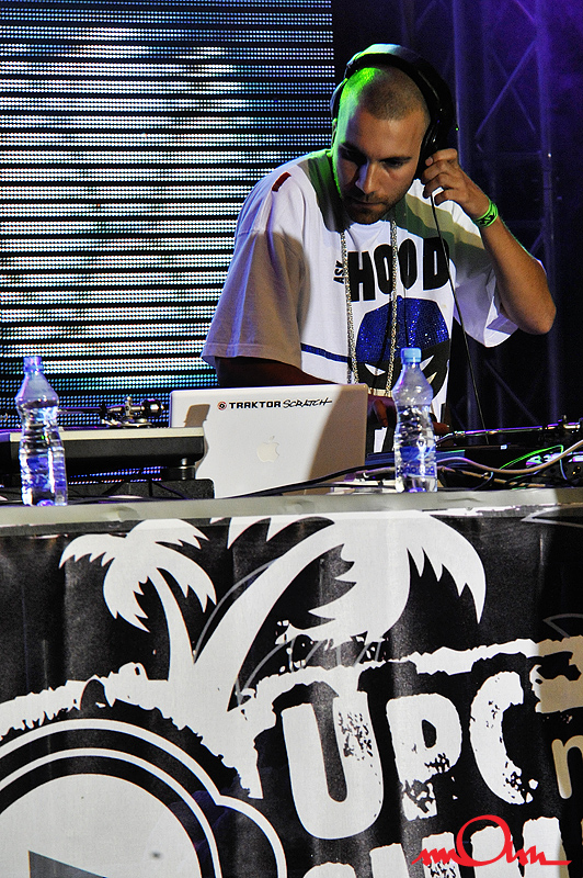 tjhh2k8_3945.jpg