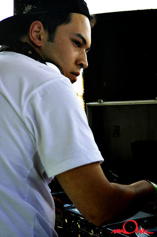 tjhh2k8_4176.jpg