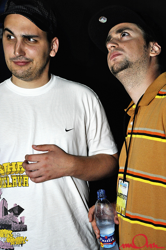 rb2k8_344.jpg