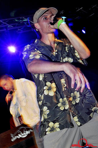 rb2k8_407.jpg