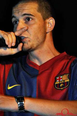 rb2k8_464.jpg