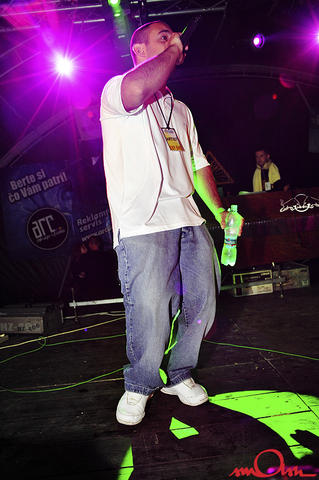 rb2k8_611.jpg