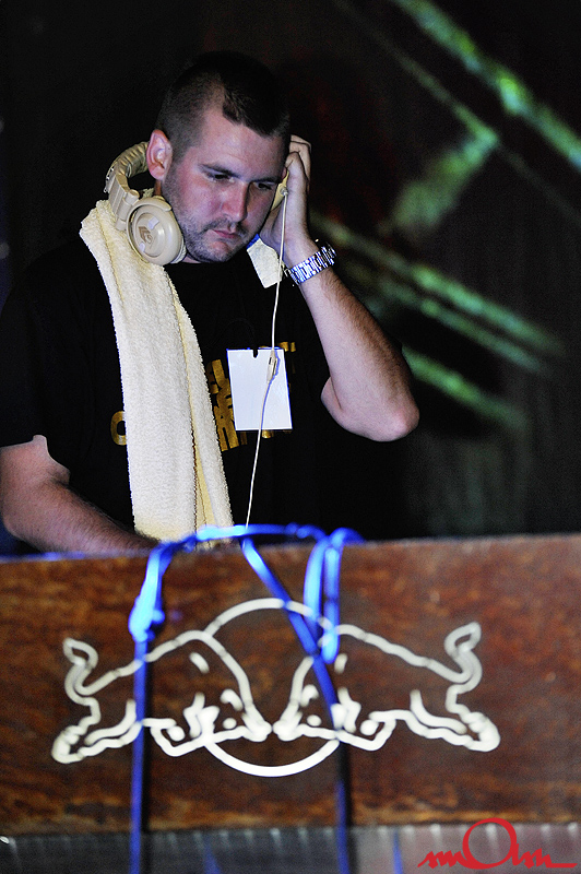 rb2k8_722.jpg