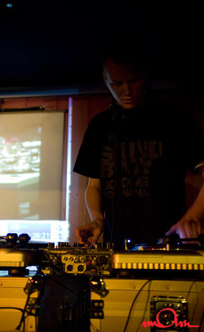 ucdb2k8_025.jpg