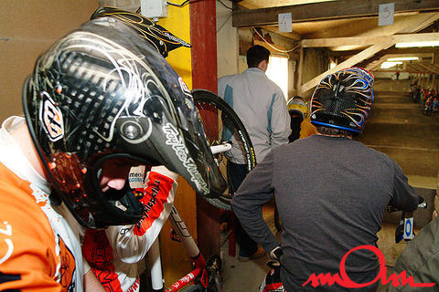 itc2k9a_3070.jpg
