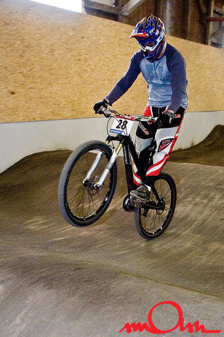itc2k9b_396.jpg