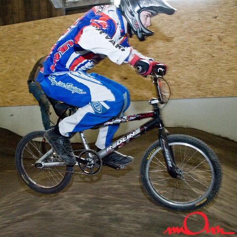 itc2k9b_444.jpg