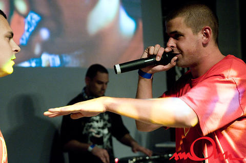 aafb2k9_333.jpg