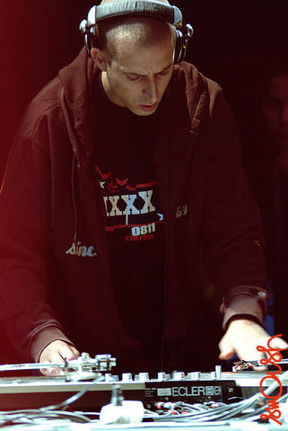 hq2k6_2326.jpg