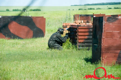 pb1-2k9_072.jpg