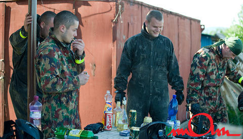 pb1-2k9_123.jpg
