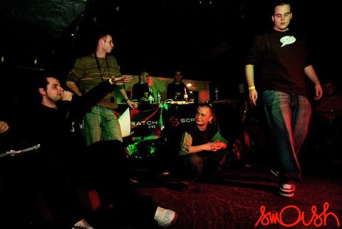 aafb2k7k_728.jpg