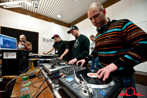 bzpz_FM-02.jpg