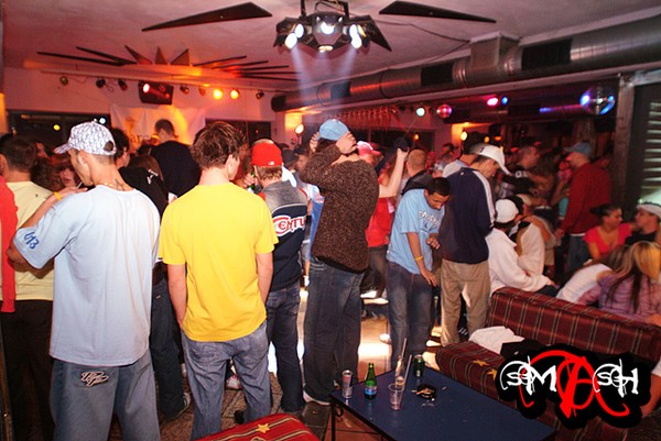 srnfm2k5_981.jpg