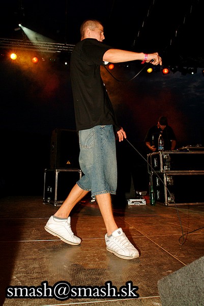 hq2k5_572.jpg