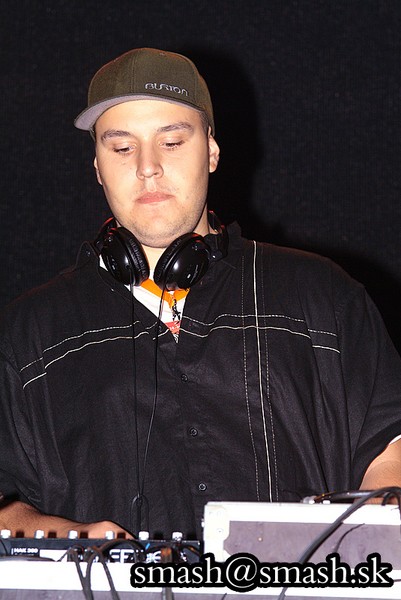 hq2k5_586.jpg