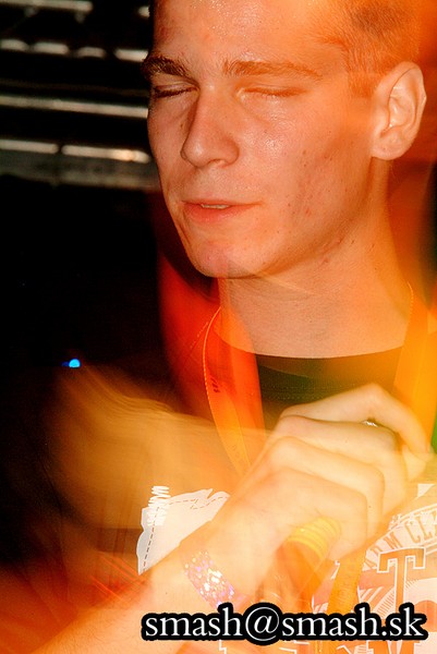 hq2k5_578.jpg