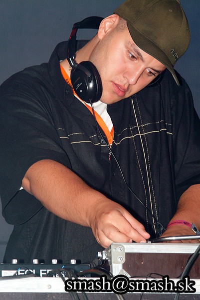 hq2k5_565.jpg