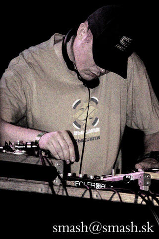 hq2k5_984.jpg